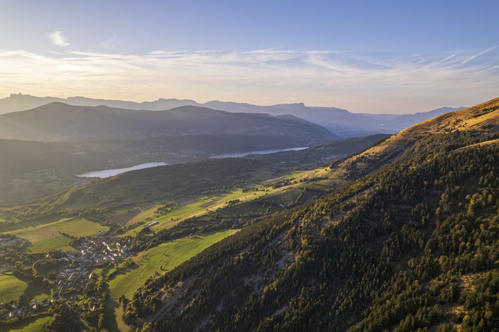 Couleurs d'automne sur le plateau matheysin et les lacs de Laffrey, Matheysine, Isère