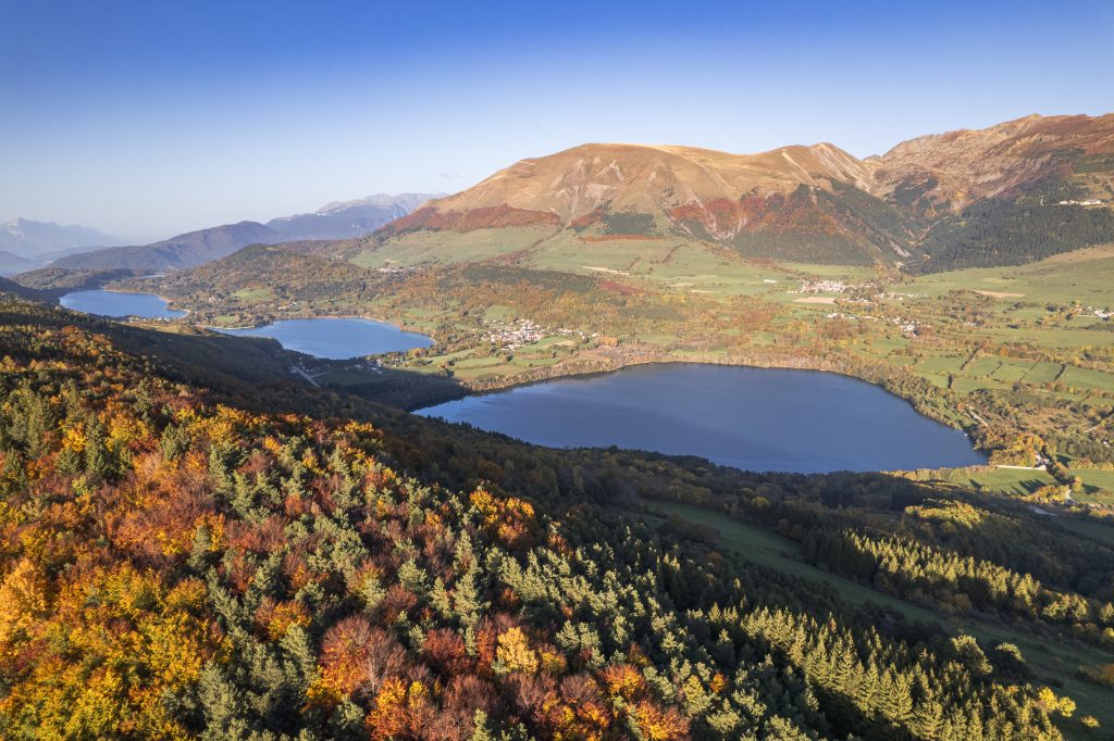 Couleurs d'automne sur le plateau matheysin et les lacs de Laffrey, Matheysine, Isère